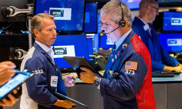 Chứng khoán thế giới tiếp tục giảm sau khi Phố Wall kết thúc tháng 8 thua lỗ