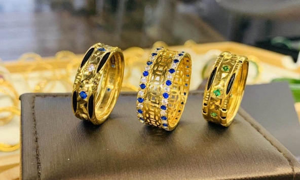 Giá vàng hôm nay 1/9: Kéo dài đà giảm, chạm mức thấp nhất 5 tuần