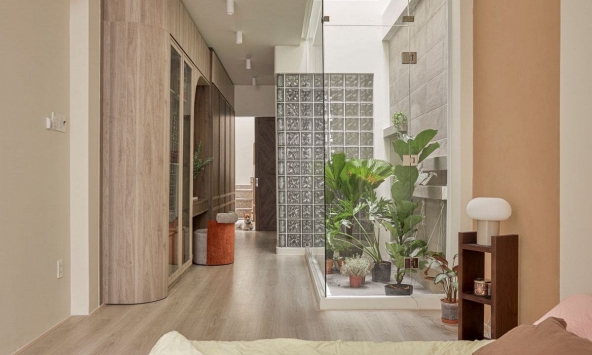 Nhà ống ấn tượng với thiết kế ngập tràn ánh sáng tự nhiên