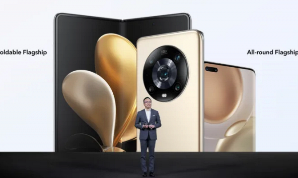 Honor tung điện thoại gập đầu tiên ở nước ngoài, cạnh tranh với Apple, Samsung