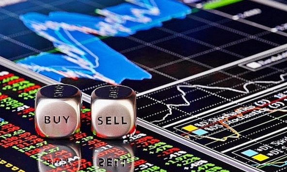 Cổ phiếu bị bán tháo, VN-Index mất hơn 34 điểm phiên 7/9