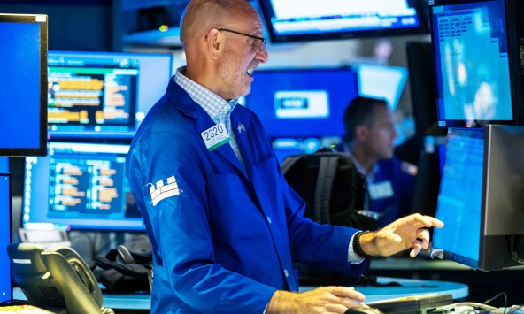 Thị trường chứng khoán thế giới có dấu hiệu phục hồi