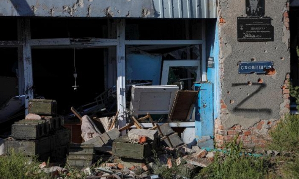 Quân Nga rời thành phố Izyum chiến lược