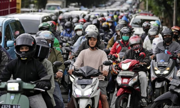 Doanh nghiệp tại Indonesia gồng mình vì giá nhiên liệu