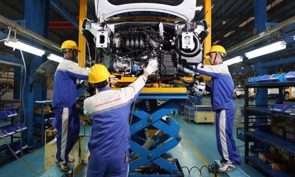 Bộ Tài chính phản hồi việc tiếp tục giảm 50% thuế trước bạ đối với ô tô lắp ráp trong nước