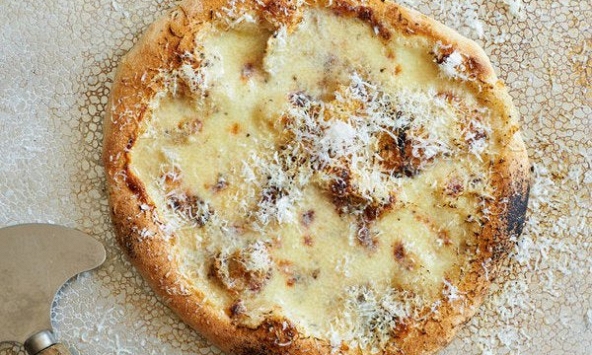 Món ngon mỗi ngày: Bánh pizza phô mai