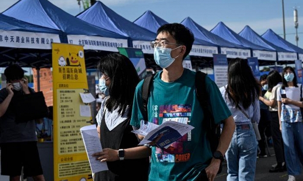 Trung Quốc đau đầu vì thanh niên thành thị thất nghiệp cao nhất lịch sử