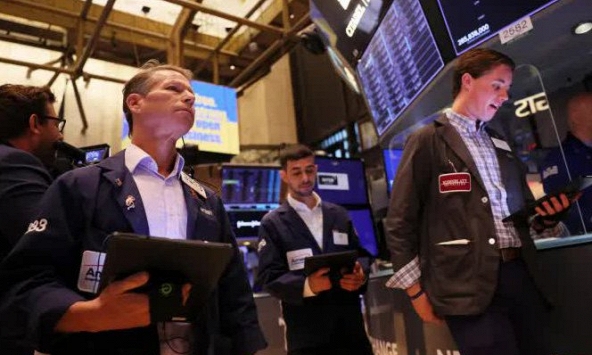 Chứng khoán thế giới vẫn tiếp tục giảm vào đầu tuần