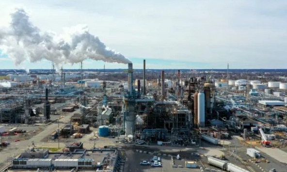 Giá dầu thô Brent tiếp tục giảm mạnh, xuống dưới mức 85 USD/thùng