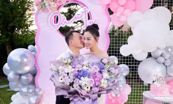 Bà Đào Lan Hương lập vi bằng các bài đăng trên Facebook Phương Oanh