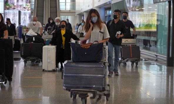 Các hãng hàng không 'rục rịch' mở lại các chuyến bay đến Hồng Kông