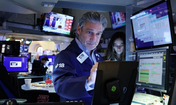 Dow Jones rơi vào thị trường gấu