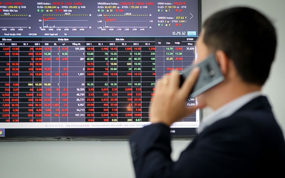 VN-Index giảm điểm phiên thứ 4 liên tiếp, rơi thêm gần 23 điểm