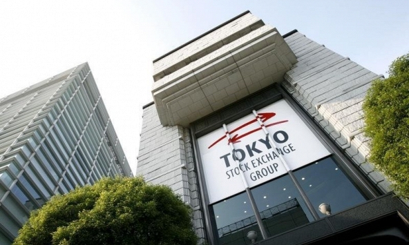 Chứng khoán châu Á lao dốc sau bình luận của các quan chức Fed