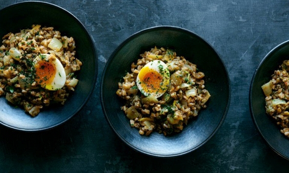 Món ngon mỗi ngày: Ngũ cốc đậu lăng với hành