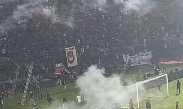 Bạo loạn ở giải VĐQG Indonesia, 127 người thiệt mạng