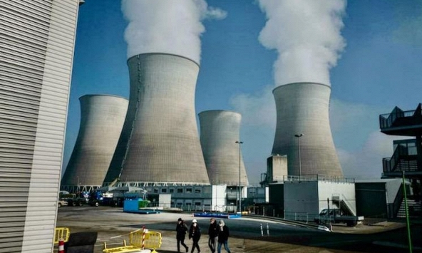 Tại sao châu Âu không cấm nhiên liệu hạt nhân của Nga?