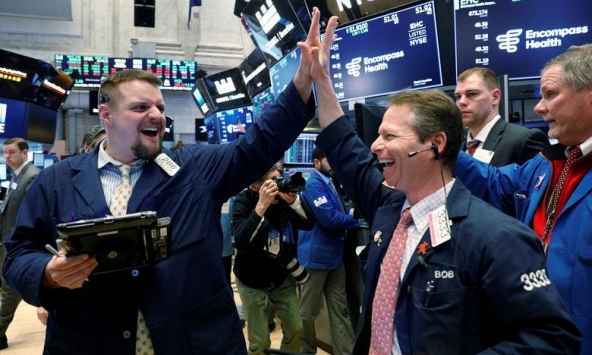 Chứng khoán thế giới có dấu hiệu phục hồi