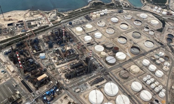 Giá dầu phục hồi trước cuộc họp OPEC + về việc cắt giảm nguồn cung