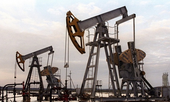 Giá xăng dầu hôm nay 4/10: Dầu Brent bật tăng hơn 5%