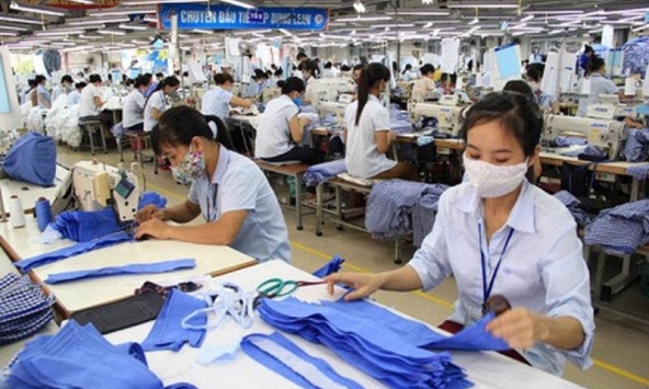 Thu nhập của người lao động tăng hơn 700.000 đồng/tháng