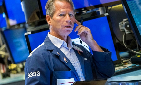 Thị trường chứng khoán châu Á tiếp suy yếu theo phố Wall