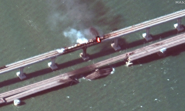 Vì sao cầu Kerch quan trọng đối với Nga?