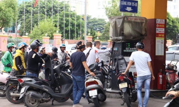 Bộ Công Thương nói gì về nguồn cung xăng dầu?