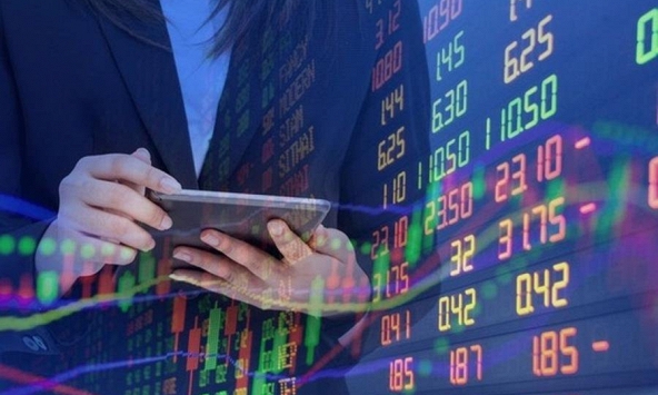 Lãi suất tăng, chứng khoán đối diện nguy cơ gì?