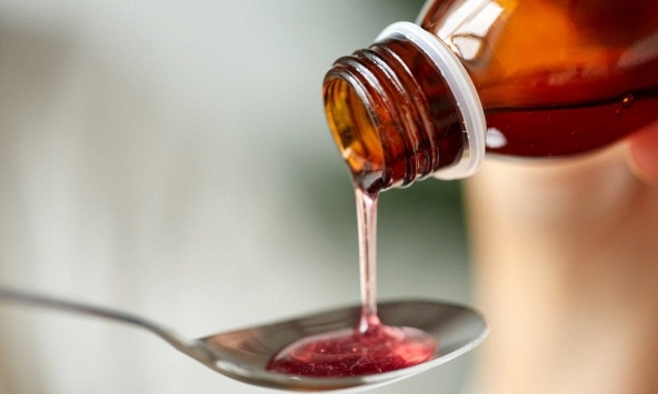 Indonesia cấm tất cả các loại thuốc siro sau khi 99 trẻ em tử vong