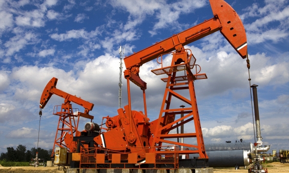 Sau hai phiên giảm, giá dầu thô tăng trở lại