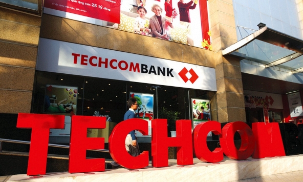 Techcombank lãi đậm, 9 tháng hơn 20.800 tỷ đồng