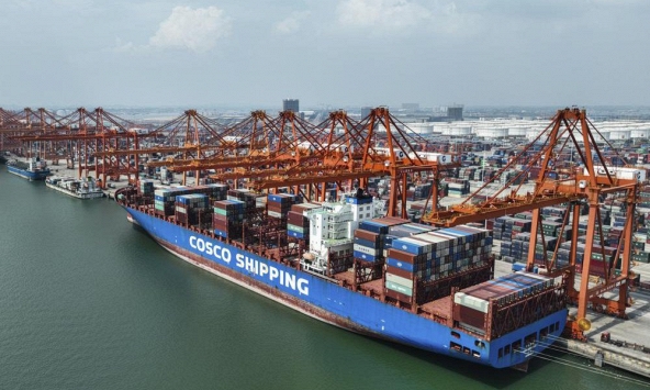 Tăng trưởng kinh tế trong quý 3 của Trung Quốc nhanh nhưng yếu

