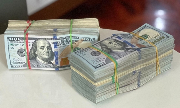 Giá USD ngày 28/10: Trong nước tiếp tục giảm, thế giới tăng trở lại