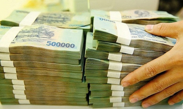 Thu ngân sách năm 2022 ước tính vượt dự toán hơn 200.000 tỷ đồng, riêng dầu thô vượt 40.000 tỷ đồng