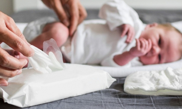 Điều gì sẽ xảy ra nếu sử dụng khăn giấy ướt thay khăn giấy thông thường