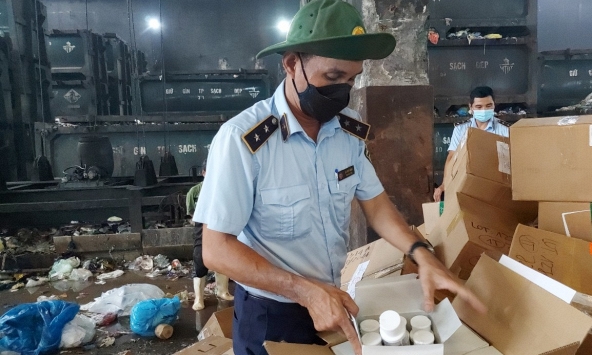 TP.HCM tiêu hủy lô mỹ phẩm Obagi và thuốc tây trị giá gần 20 tỷ đồng