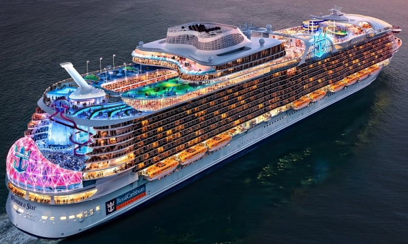 Chiêm ngưỡng vẻ đẹp choáng ngợp của siêu du thuyền lớn nhất thế giới