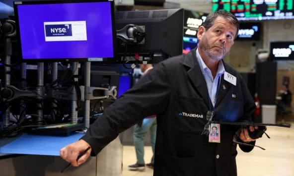 Chứng khoán thế giới giảm trước quyết định quan trọng của Fed