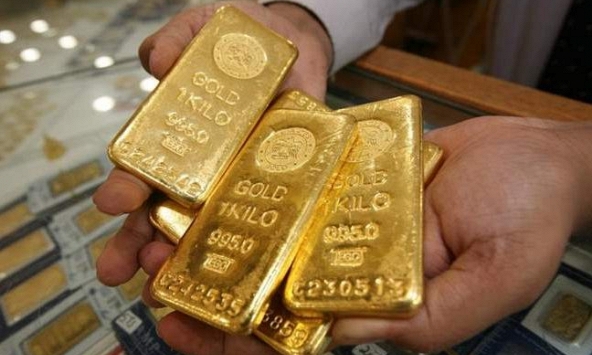 Giá vàng thế giới lao dốc sau phát biểu của Chủ tịch Fed