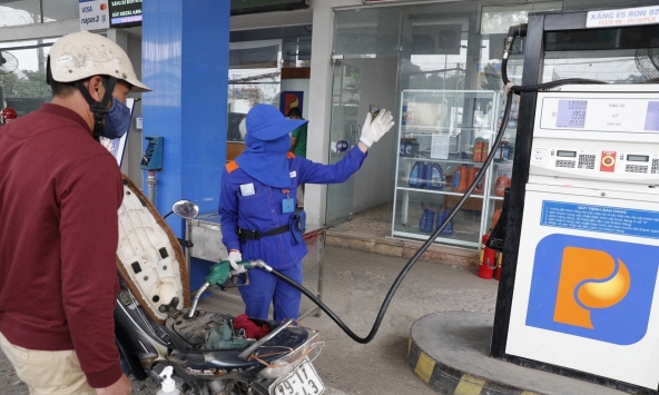 Xuất dự trữ thương mại để cung cấp cho địa phương thiếu hụt xăng dầu