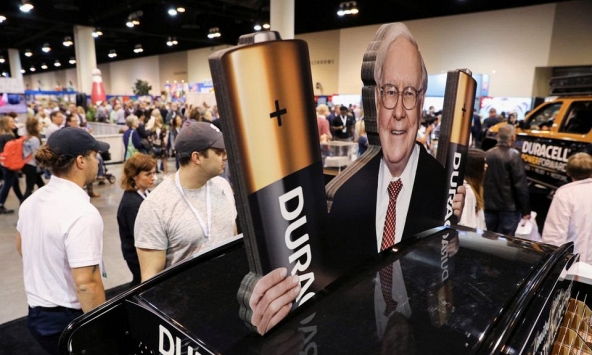 Tập đoàn của tỷ phú Buffett lỗ 2,6 tỷ USD vì chứng khoán, thiên tai