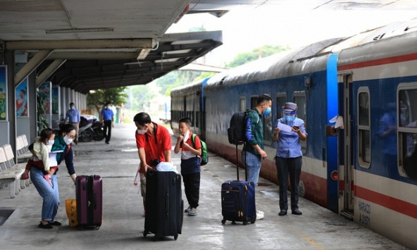 Đường sắt bán bổ sung thêm hàng ngàn vé tàu Tết 2023