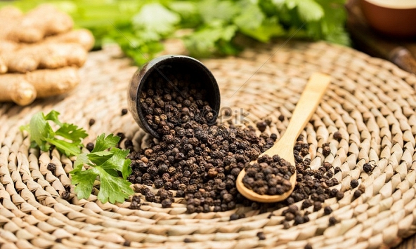 Giá tiêu tăng chỉ là 'chiêu' nâng giá để xả hàng của giới đầu cơ