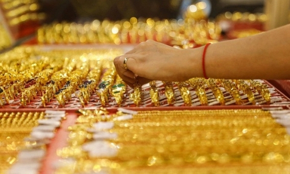 Giá vàng bất ngờ tăng 350.000 đồng/lượng