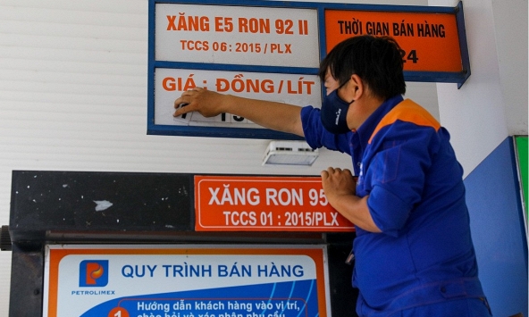 Tin đồn giá xăng tăng lên 100.000 đồng/lít, Bộ Công Thương nói gì?