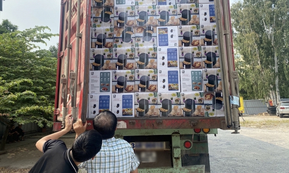 500 chiếc nồi chiên không dầu nghi nhập lậu bị thu giữ