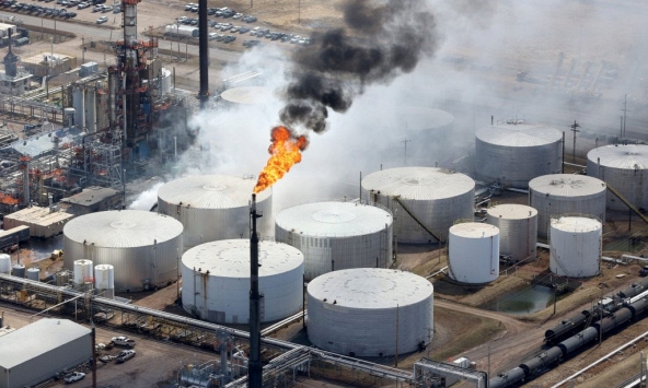 Giá xăng dầu ngày 17/11: Dầu thô duy trì ổn định