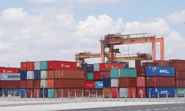 Việt Nam nhập siêu hơn 1 tỷ USD trong nửa đầu tháng 11