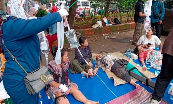 Động đất ở Indonesia làm ít nhất 20 người thiệt mạng, hàng trăm người bị thương